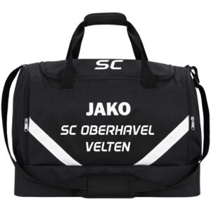 Schwarze JAKO Sporttasche Iconic mit Bodenfach, weißen Kontrastelementen und SCO-Vereinsschriftzug.
